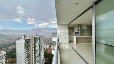 Apartamento en venta en Suramérica, Itagüí · foto 3 de 13