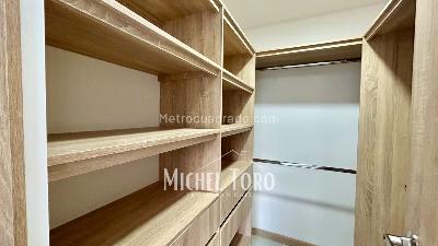 Apartamento de 3 alcobas en venta en San Jose Parte Baja, Sabaneta, 87 m² · foto 17 de 19