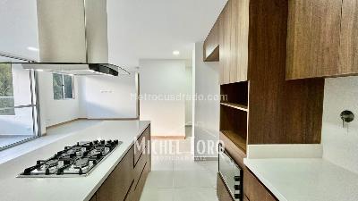 Apartamento de 3 alcobas en venta en San Jose Parte Baja, Sabaneta, 87 m² · foto 4 de 19