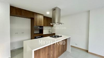 Apartamento de 3 alcobas en venta en San Jose Parte Baja, Sabaneta, 87 m² · foto 9 de 19