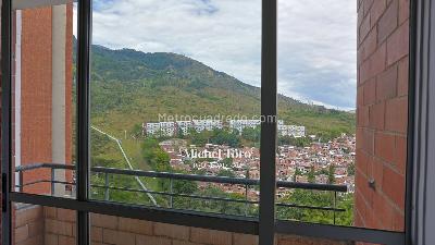Apartamento de 3 alcobas en venta en Norteamérica, Bello, 61 m² · foto 2 de 19