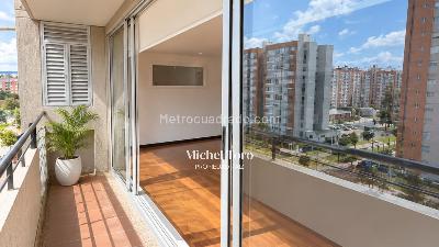 Apartamento en venta en La Felicidad, Bogotá · foto 3 de 15