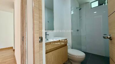 Apartamento de 4 alcobas en venta en Loma De Las Brujas, Envigado, 147 m² · foto 9 de 19