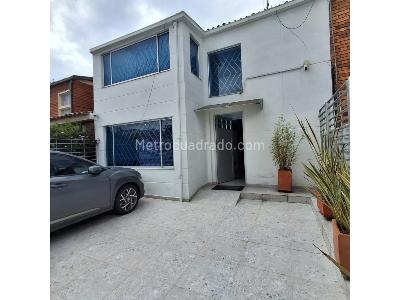 Casa en venta en Los Andes, Bogotá · foto 2 de 17