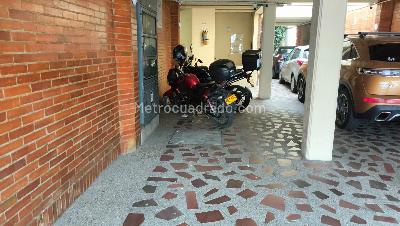 Apartamento de 3 alcobas en venta en Quesada, Bogotá, 81 m² · foto 2 de 20