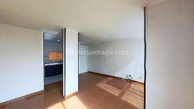 Apartamento de 3 alcobas en venta en Cr Jazmin, Soacha, 54 m² · foto 2 de 20