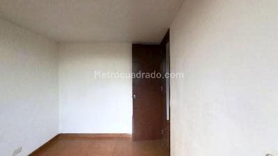 Apartamento de 3 alcobas en venta en Cr Jazmin, Soacha, 54 m² · foto 3 de 20