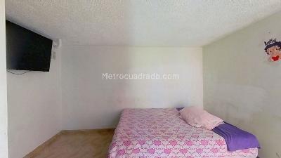 Apartamento de 3 alcobas en venta en Cr El Tesoro Et Ii, Soacha, 55 m² · foto 2 de 20