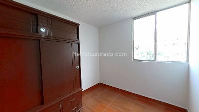 Apartamento de 3 alcobas en venta en Altos Del Pino, Soacha, 53 m² · foto 11 de 20