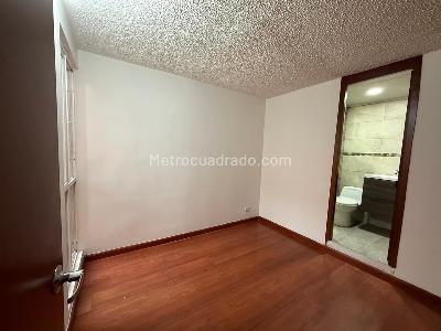 Apartamento de 3 alcobas en venta en Las Delicias, Bogotá, 46 m² · foto 3 de 10