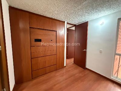 Apartamento de 3 alcobas en venta en Las Delicias, Bogotá, 46 m² · foto 6 de 10