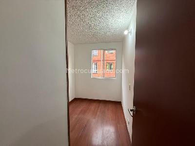 Apartamento de 3 alcobas en venta en Las Delicias, Bogotá, 46 m² · foto 7 de 10