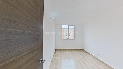 Apartamento de 2 alcobas en venta en Cr Malva, Soacha, 47 m² · foto 2 de 18