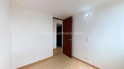 Apartamento de 2 alcobas en venta en Cr Rosal, Soacha, 52 m² · foto 12 de 20