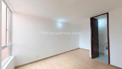 Apartamento de 2 alcobas en venta en Cr Rosal, Soacha, 52 m² · foto 14 de 20