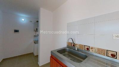 Apartamento de 2 alcobas en venta en Cr Rosal, Soacha, 52 m² · foto 2 de 20