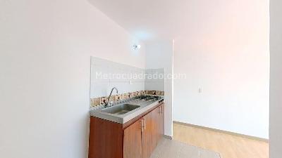 Apartamento de 2 alcobas en venta en Cr Rosal, Soacha, 52 m² · foto 3 de 20