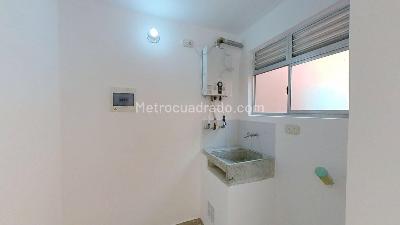 Apartamento de 2 alcobas en venta en Cr Rosal, Soacha, 52 m² · foto 5 de 20