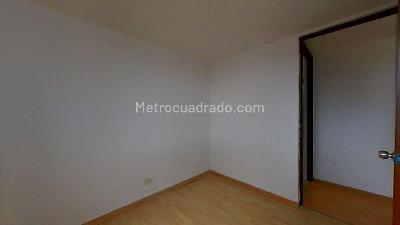 Apartamento de 2 alcobas en venta en Cr Rosal, Soacha, 52 m² · foto 6 de 20