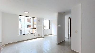 Apartamento de 2 alcobas en venta en Cr Linaria, Soacha, 38 m² · foto 2 de 13