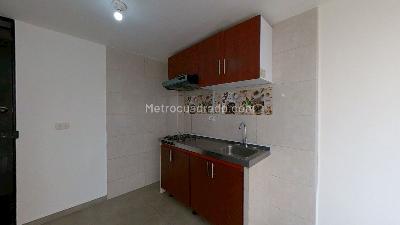 Apartamento de 2 alcobas en venta en Cr Linaria, Soacha, 38 m² · foto 4 de 13