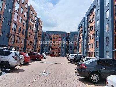 Apartamento de 2 alcobas en venta en El Mirador, Soacha, 41 m² · foto 13 de 16
