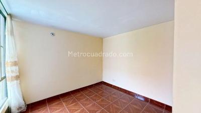 Apartamento de 2 alcobas en venta en El Mirador, Soacha, 41 m² · foto 7 de 16