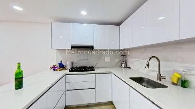 Apartamento de 2 alcobas en venta en Los Cedritos, Bogotá, 70 m² · foto 3 de 11