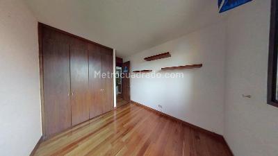 Apartamento de 3 alcobas en venta en Estacion Victoria, Bogotá, 91 m² · foto 9 de 20