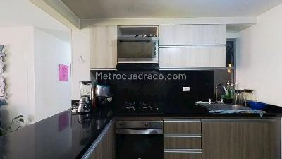 Apartamento de 3 alcobas en venta en Villasdel Dorado, Bogotá, 78 m² · foto 8 de 20