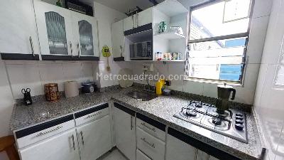 Apartamento de 3 alcobas en venta en Marsella, Bogotá, 67 m² · foto 2 de 20