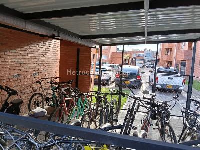 Apartamento de 3 alcobas en venta en San Rafael, Bogotá, 73 m² · foto 16 de 20