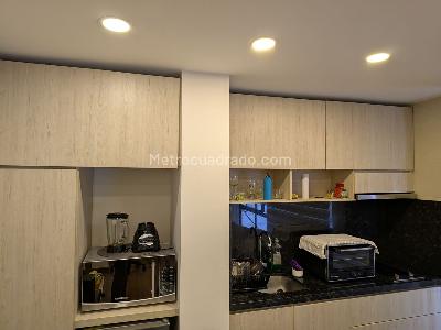 Apartamento de 1 alcoba en venta en Santa Barbara Central, Bogotá, 30 m² · foto 7 de 10