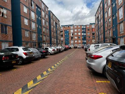 Apartamento en venta en Campo Alegre, Bogotá · foto 2 de 20