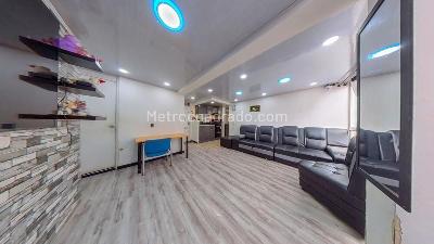 Apartamento de 2 alcobas en venta en La Playa, Bogotá, 44 m² · foto 2 de 10