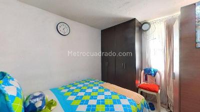 Apartamento de 3 alcobas en venta en Cr Azucena, Soacha, 51 m² · foto 2 de 11