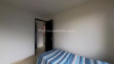 Apartamento de 3 alcobas en venta en Cr Loto, Soacha, 55 m² · foto 8 de 20