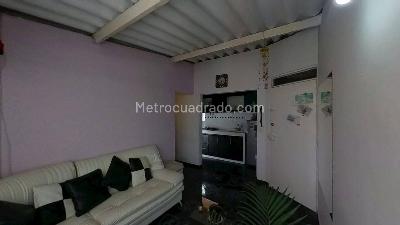 Apartamento de 3 alcobas en venta en Chico Sur Ii Sector, Bogotá, 43 m² · foto 2 de 16