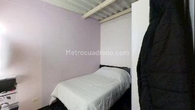 Apartamento de 3 alcobas en venta en Chico Sur Ii Sector, Bogotá, 43 m² · foto 3 de 16