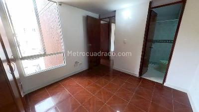 Apartamento de 3 alcobas en venta en Cr Almendro, Soacha, 51 m² · foto 3 de 19
