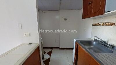 Apartamento de 3 alcobas en venta en Cr Almendro, Soacha, 51 m² · foto 5 de 19