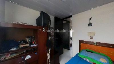 Apartamento de 3 alcobas en venta en Cr Portal De Las Flores, Soacha, 41 m² · foto 4 de 10