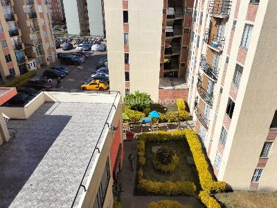 Apartamento de 3 alcobas en venta en Cr Portal De Las Flores, Soacha, 46 m² · foto 9 de 12