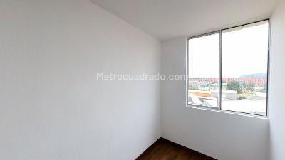 Apartamento de 2 alcobas en venta en Cr Frailejon Et Ii, Soacha, 45 m² · foto 3 de 15
