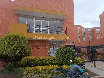 Apartamento de 3 alcobas en venta en El Danubio, Soacha, 50 m² · foto 11 de 17