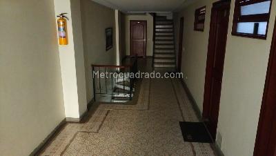 Apartamento de 3 alcobas en venta en Cedro Narvaez, Bogotá, 99 m² · foto 11 de 15
