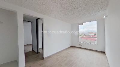 Apartamento en venta en Gerona Del Vergel, Bogotá · foto 3 de 10