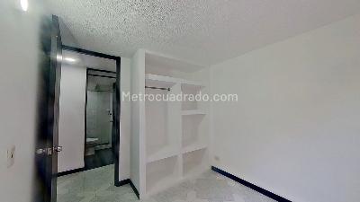 Apartamento en venta en Los Laureles, Bogotá · foto 3 de 10