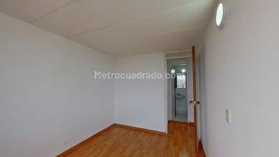 Apartamento de 3 alcobas en venta en Rincon De Santa Ines, Bogotá, 48 m² · foto 3 de 10
