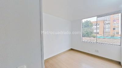 Apartamento de 3 alcobas en venta en Suba Pinos De Lombardia, Bogotá, 81 m² · foto 2 de 10